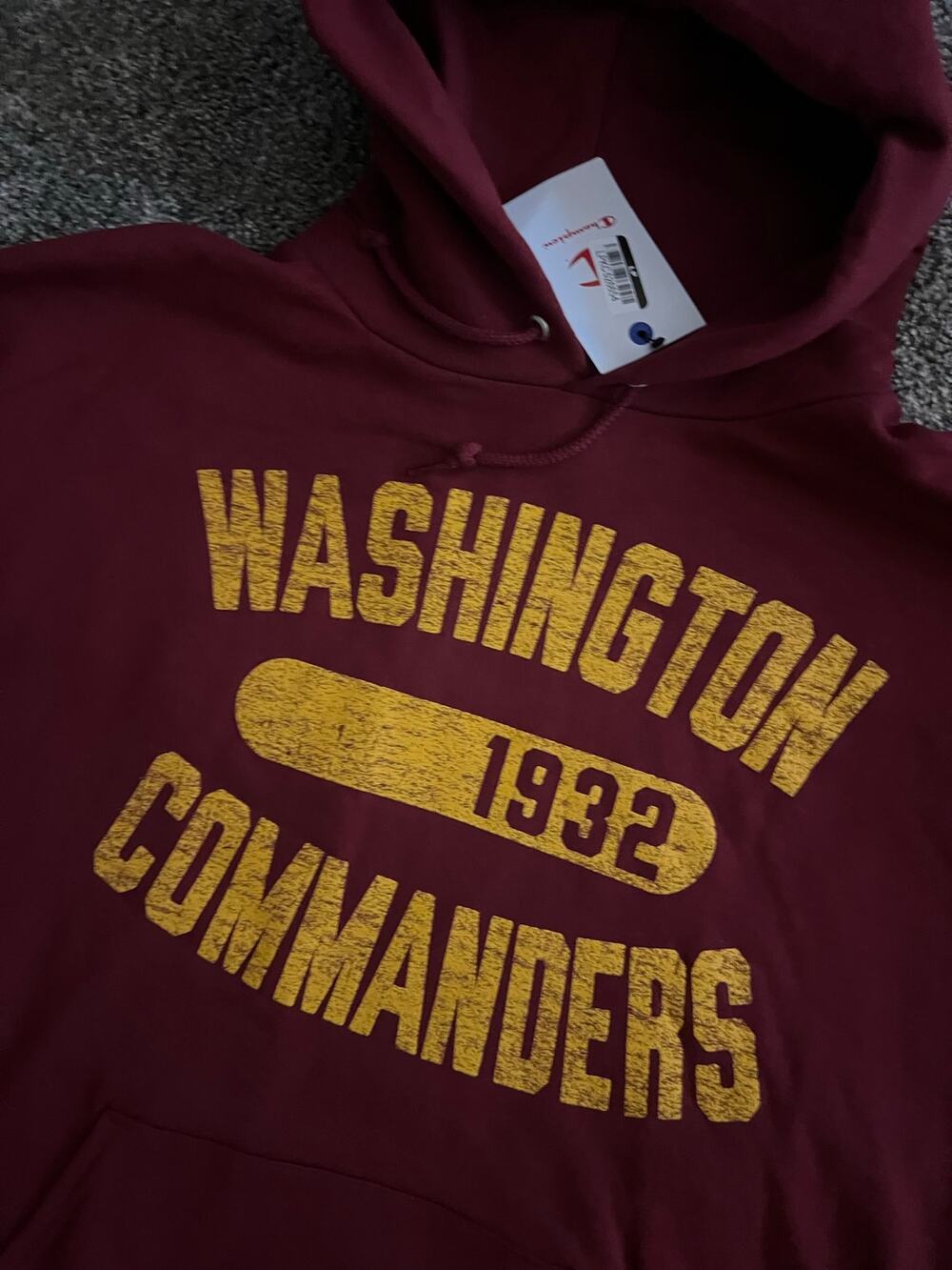 Washington Commanders Champion Large Red Hoodie Sweatshirt (NWT)
